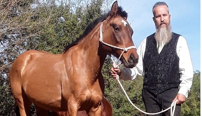Cabalgata guiada por el monte y la sierra en Cienaguas.